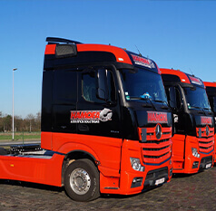 Vrachtwagens van Hamofa Logistics